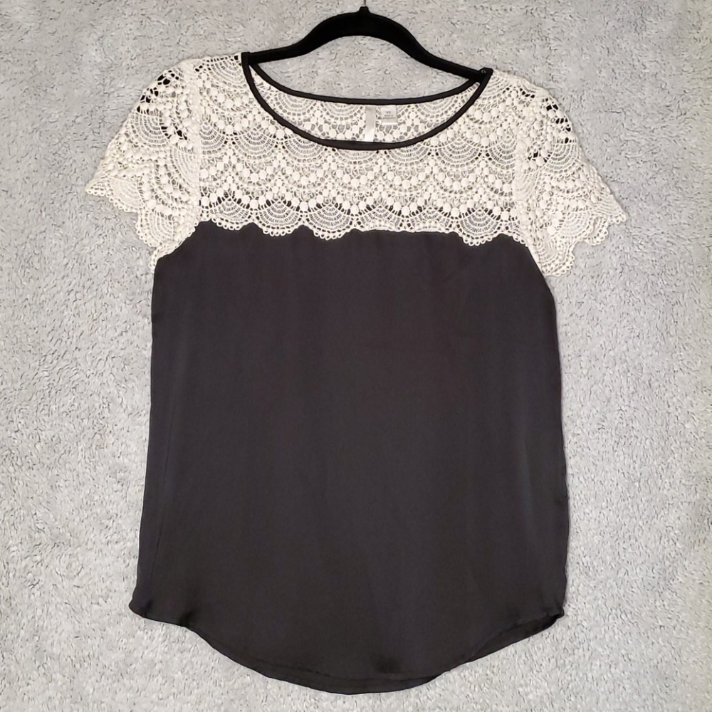 Lauren Conrad blouse